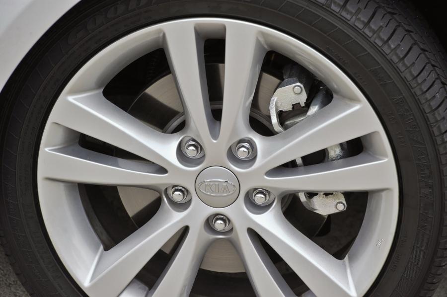  Kia Forte 5-Door 2011 года  (фото 14 из 89)